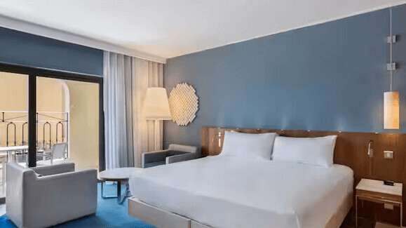 King Deluxe Room With Garden View 